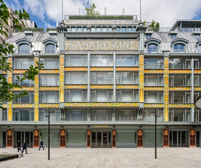 unico Ventanas, unico xs Ventanas and fuego light Puertas - La Samaritaine, Paris located in Paris, Francia