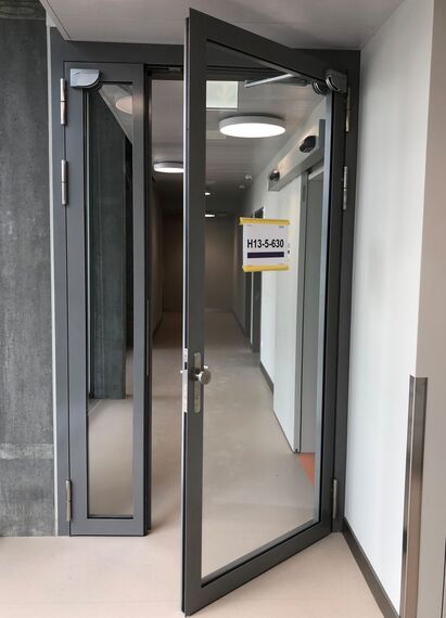 thermfix vario Fachadas, fuego light Puertas, unico Puertas and presto 50 Puertas - The Circle, Zurich located in Zürich, Suiza