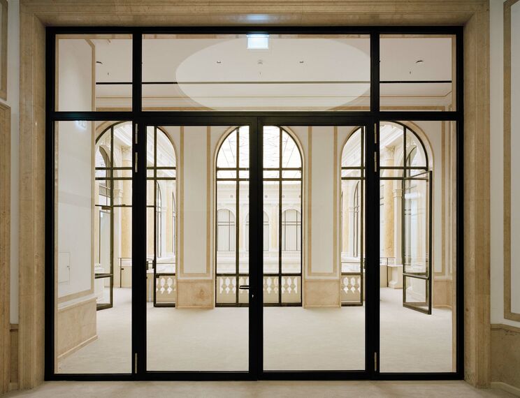 unico Ventanas, fuego light Puertas and presto 50 Puertas - Jungfernstieg, Hamburg located in Hamburg, Alemania