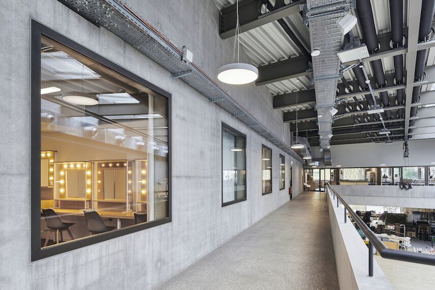 unico Ventanas, unico Puertas, fuego light Puertas, fuego light Ventanas, presto 50 Ventanas and presto 50 Puertas - Théâtre de Carouge and Salle des Fêtes located in Carouge, Suiza