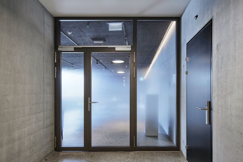 unico Ventanas, unico Puertas, fuego light Puertas, fuego light Ventanas, presto 50 Ventanas and presto 50 Puertas - Théâtre de Carouge and Salle des Fêtes located in Carouge, Suiza