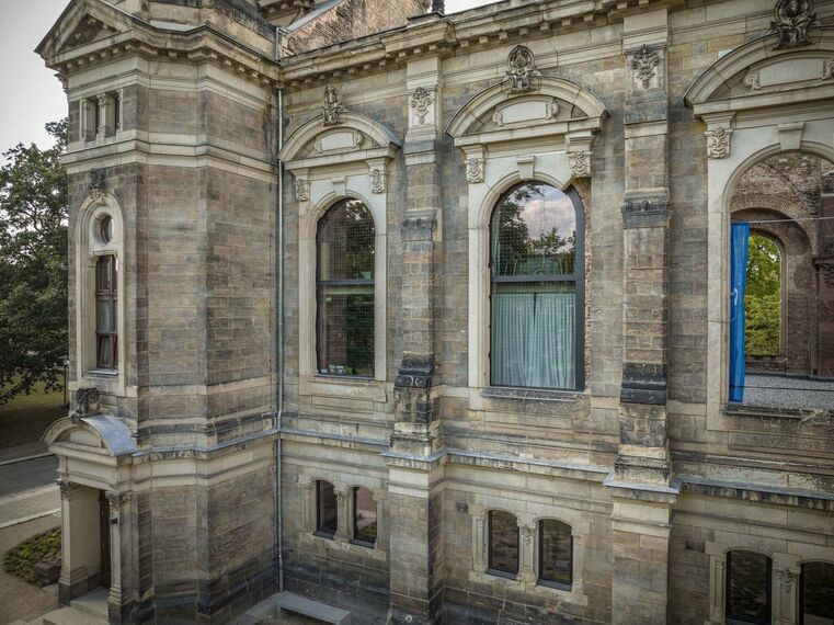 unico Ventanas, unico Puertas, presto 50 Puertas and fuego light Puertas - Trinitatiskirche, Dresden located in Dresden, Alemania