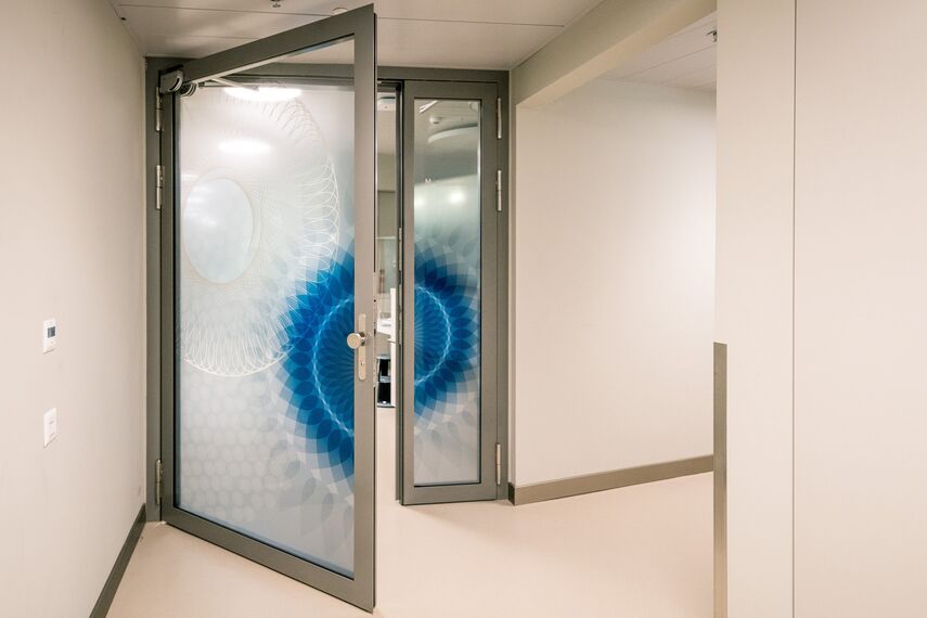 thermfix vario Fachadas, fuego light Puertas, unico Puertas and presto 50 Puertas - The Circle, Zurich located in Zürich, Suiza