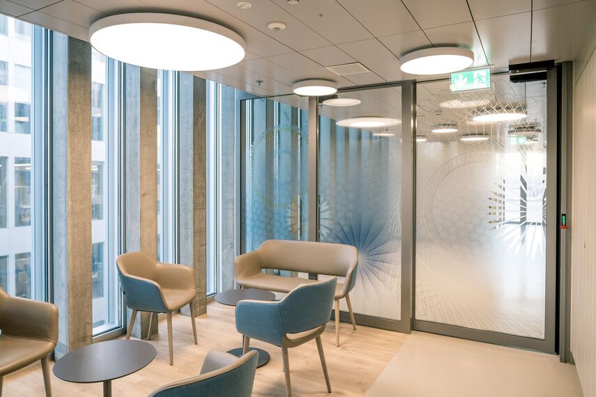 thermfix vario Fachadas, fuego light Puertas, unico Puertas and presto 50 Puertas - The Circle, Zurich located in Zürich, Suiza