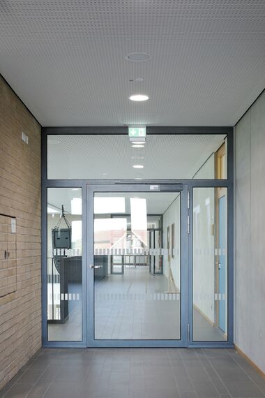 fuego light Ventanas, fuego light Puertas, presto 60s Puertas and presto 50 Puertas - Centro de formación vocacional BBZ Dithmarschen located in Heide, Alemania
