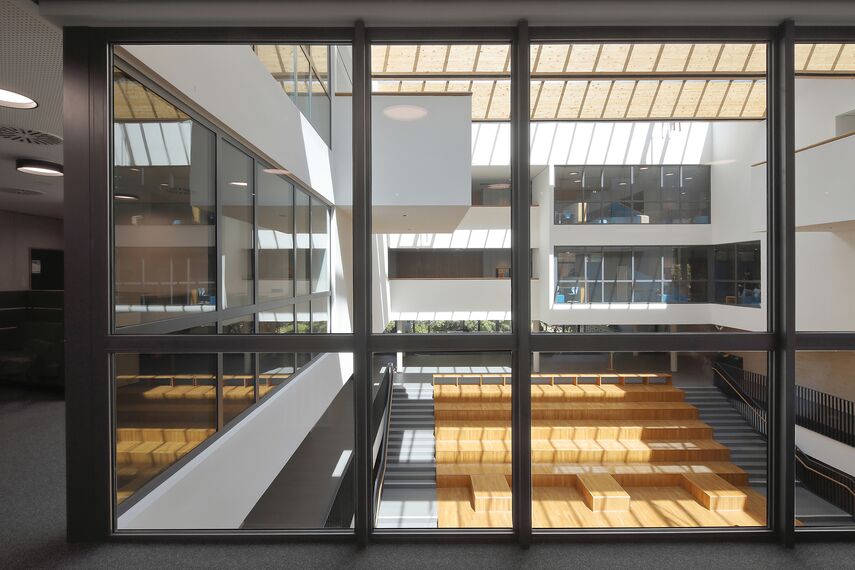fuego light Ventanas, fuego light Puertas, presto 60s Puertas and presto 50 Puertas - Centro de formación vocacional BBZ Dithmarschen located in Heide, Alemania