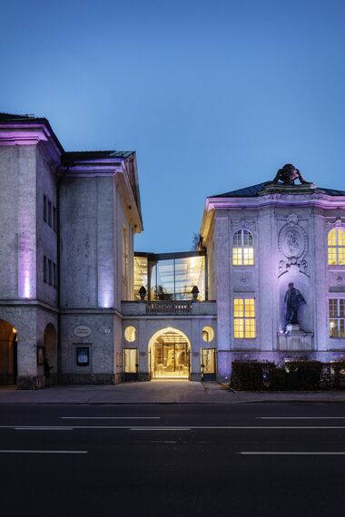 unico Puertas - Los nuevos vestíbulos del Mozarteum, Salzburgo located in Salzburg, Austria