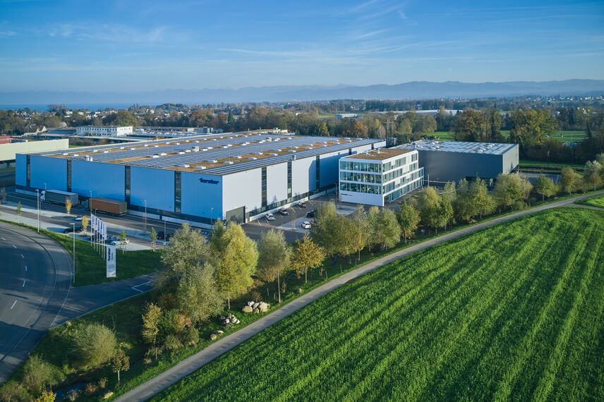 unico Ventanas, fuego light Puertas, thermfix vario Fachadas, unico Puertas, fuego light Sistemas de correderas, unico Sistemas de correderas and presto xs Puertas - Forster Campus, Romanshorn located in Romanshorn, Suiza