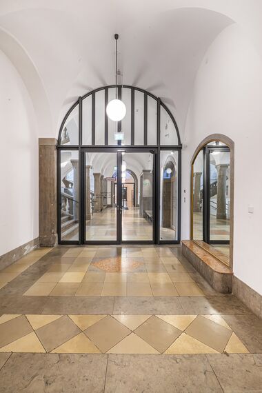 fuego light Puertas and fuego light Ventanas - Renovation of the Künstlerhaus Nuremberg located in Nürnberg, Alemania