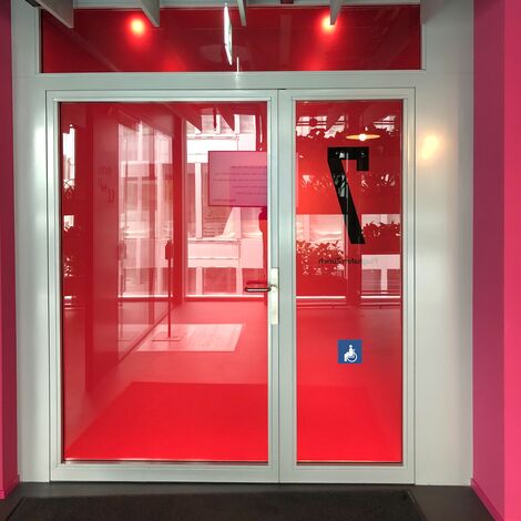 thermfix vario Fachadas, fuego light Puertas, unico Puertas and presto 50 Puertas - The Circle, Zurich located in Zürich, Suiza