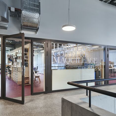 unico Ventanas, unico Puertas, fuego light Puertas, fuego light Ventanas, presto 50 Ventanas and presto 50 Puertas - Théâtre de Carouge and Salle des Fêtes located in Carouge, Suiza