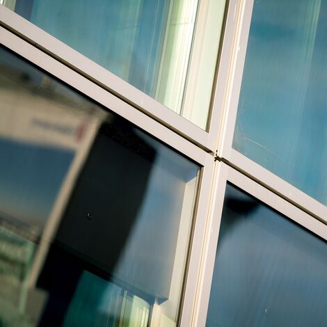 thermfix vario Fachadas, fuego light Puertas, unico Puertas and presto 50 Puertas - The Circle, Zurich located in Zürich, Suiza