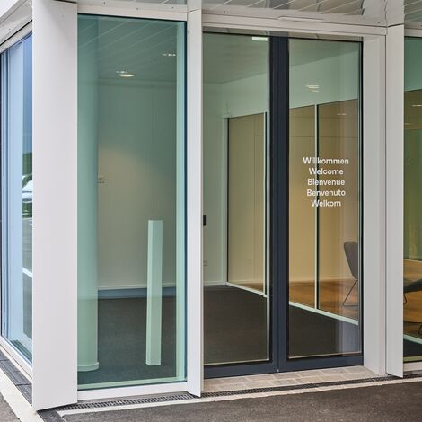 unico Ventanas, fuego light Puertas, thermfix vario Fachadas, unico Puertas, fuego light Sistemas de correderas, unico Sistemas de correderas and presto xs Puertas - Forster Campus, Romanshorn located in Romanshorn, Suiza