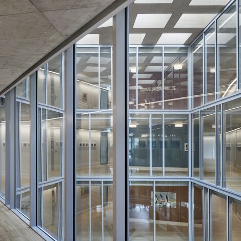 thermfix vario Fachadas, fuego light Puertas and fuego light Sistemas de correderas - Zentrum Biffig, Schötz located in Schoetz, Suiza