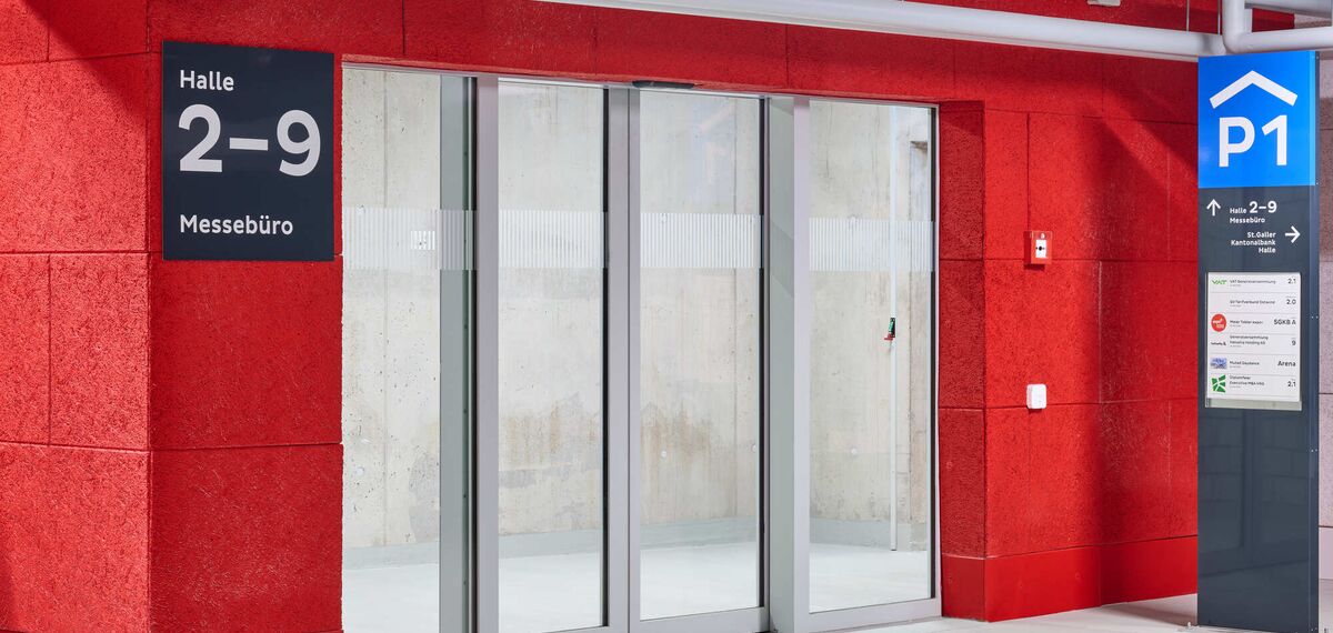 fuego light Sistemas de correderas, fuego light Puertas and unico Puertas - St. Galler Kantonalbank Hall located in St. Gallen, Suiza